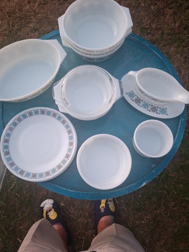 Pyrex chelsea pattern 1960 - pyrex,