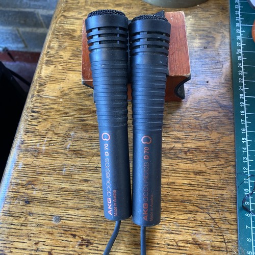 Two akg acoustics d70 - acoustics,