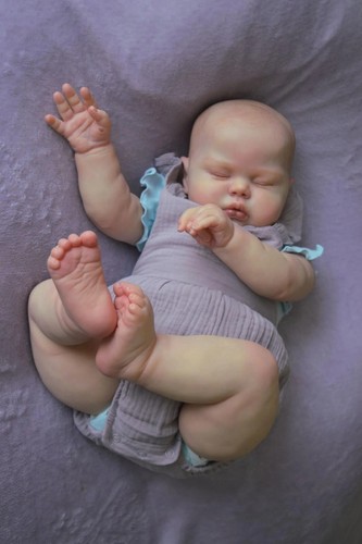 Sleeping reborn toddler 24in - sleeping,