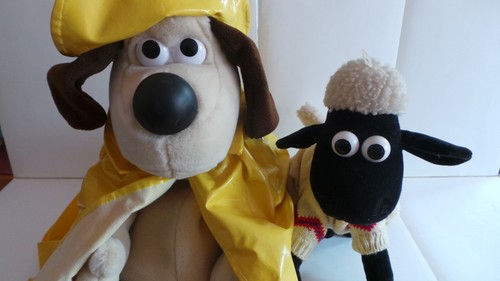 1989 gromit back pack and - back,
