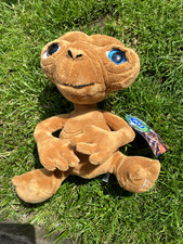 E.T. phone home, plush doll/Teddy from universal. New with tags