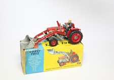 Corgi 69 Massey Ferguson 165