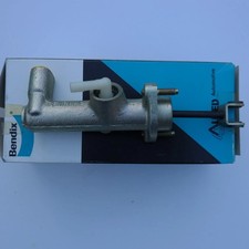 NEW Clutch master cylinder