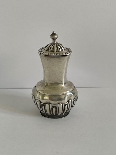 Hallmarked silver salt pepper - silver,