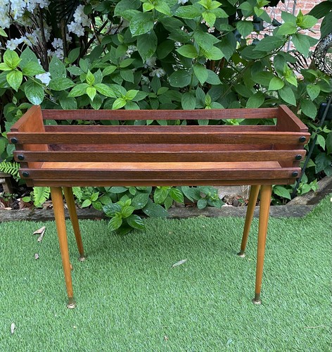 Mid century modern - modern,, retro