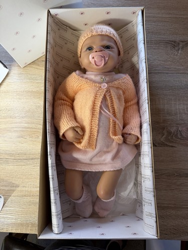 Ashton drake baby emily - ashton,