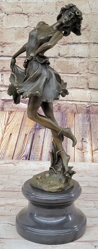 Hot cast bronze - hot,