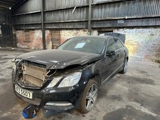 Breaking Parts Mercedes E