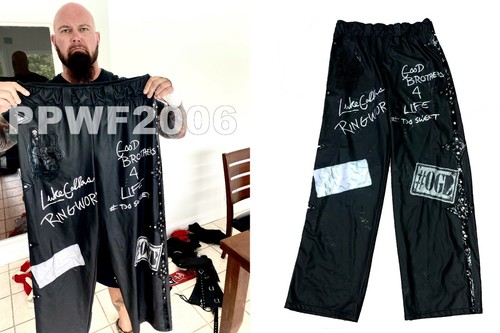 Wwe luke gallows hand - wwe,