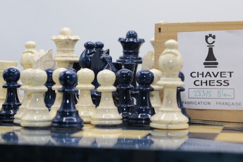 1998 chavet chess 253 - chess, king