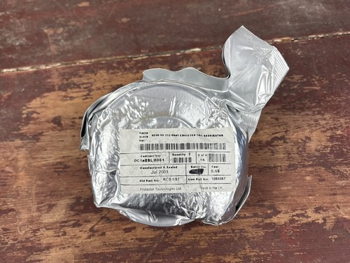 Sealed unused s10 gas mask - sealed,