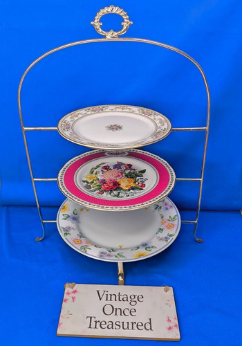 Three tier metal - metal, stand