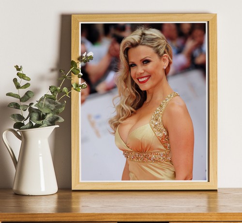 Melinda messenger x8 - messenger, :