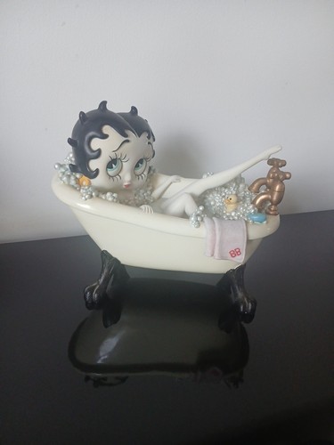 Vintage betty boop bathtub - vintage,