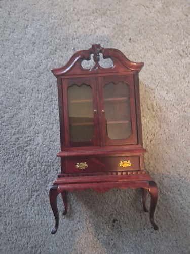 Dolls house victorian style - dolls,