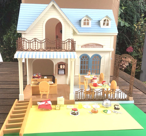 Sylvanian families courtyard - sylvanian,