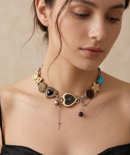Vintage gold black heart - gold,