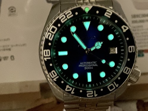 Seiko men black blue - black, dial