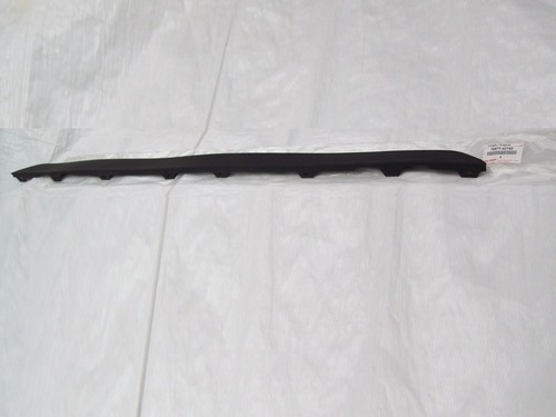 Toyota yaris hybrid - yaris, bumper