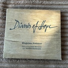 Archie Buchanan, Lisa Gerrard