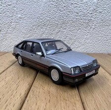 Vanguards 1/43 Vauxhall Cavalier SRI 130 Diecast Model Car