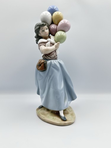 Vintage lladro balloon seller - vintage,