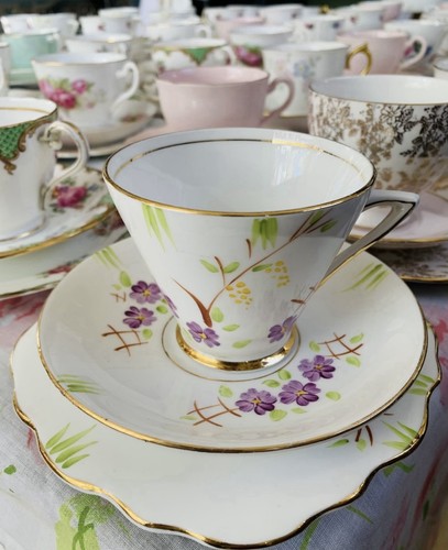 Job lot vintage china - x,