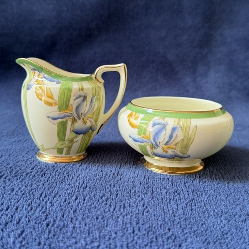 Royal doulton iris v1346 - royal,