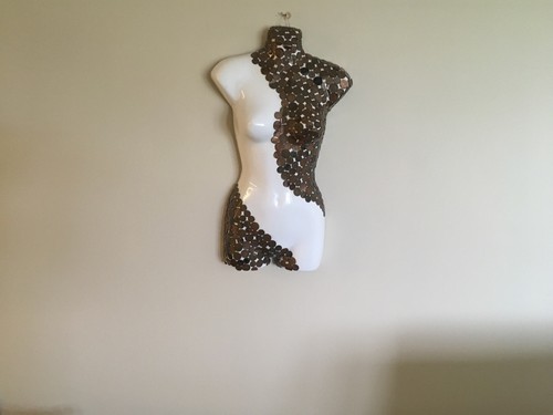 Naked lady sculpture - lady,