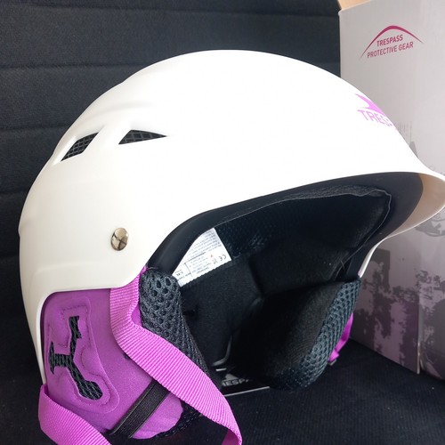 Helmet ski snowboard cycle - snowboard.,