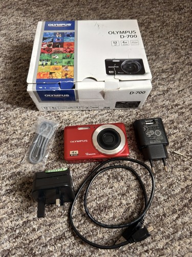 Olympus 700 compact digital - d-700,