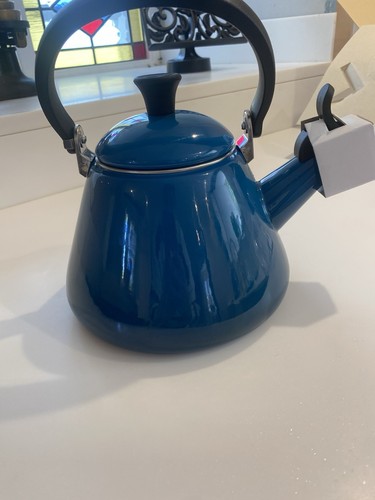 Brand new deep teal - teal, creuset