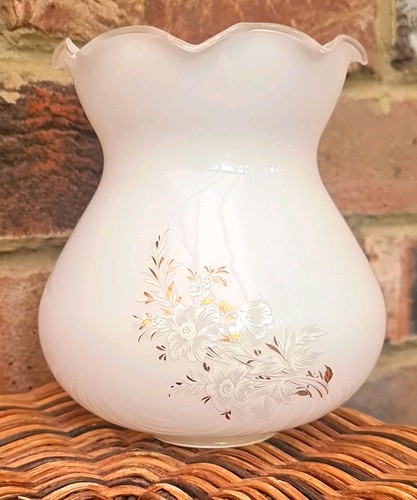 Small white glass vintage - white,