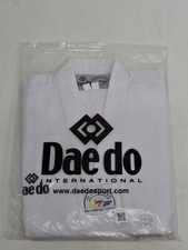 Taekwondo Suit Uniform with Belt Size 140 cm Size 1 Martial Arts Dae Do Daedo