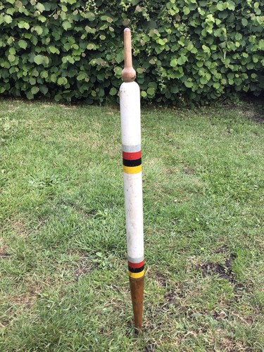 Vintage wooden croquet centre - wooden,