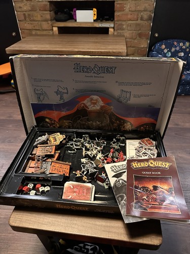 Hero quest board - mb,