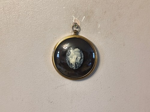 Roman chariot cameo - chariot,