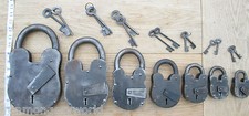HEAVY CAST IRON OLD ENGLISH ORNAMENTAL RETRO WORKING PADLOCK 