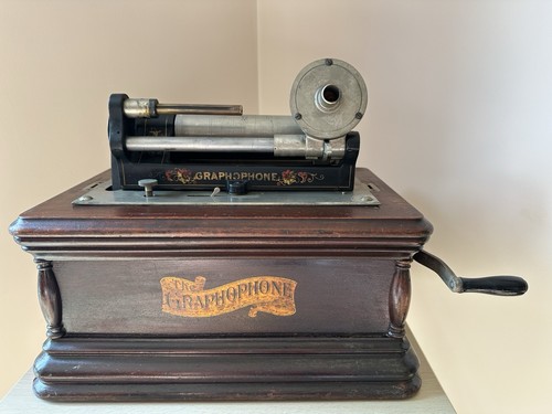 Columbia graphophone type - graphophone,