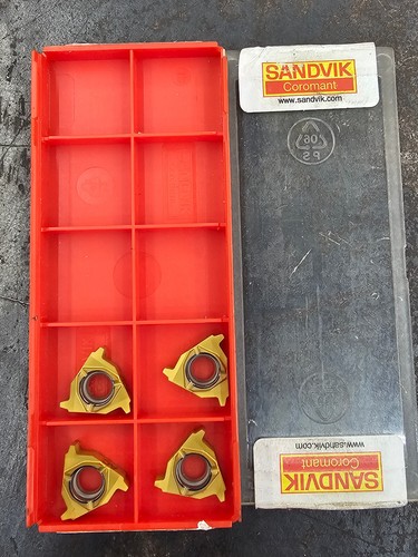 Qty sandvik - 4,
