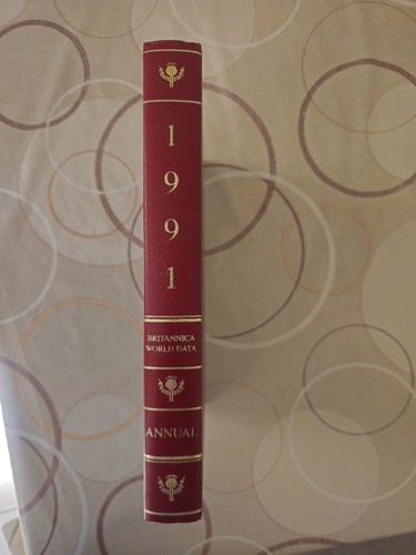 Encyclopedia britannica book - encyclopedia,