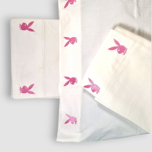 Double bed sheets with - , pink