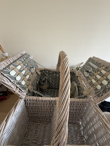 New john lewis - picnic, basket
