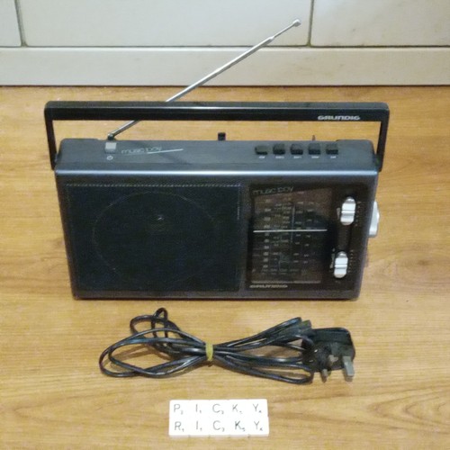 Vintage grundig radio - grundig,