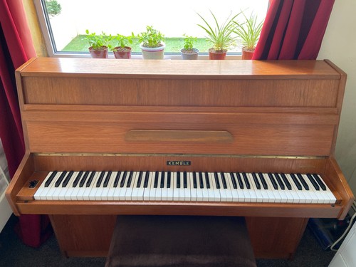 Kemble upright piano 1981 - kemble,