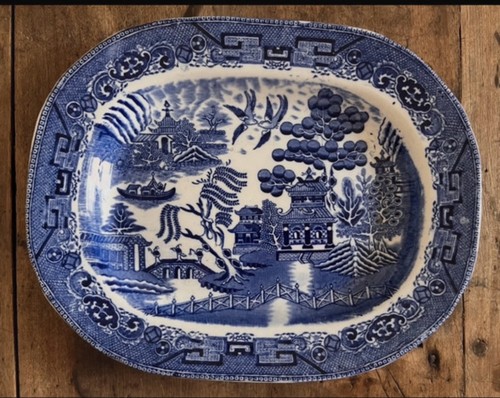 Antique willow pattern china - pattern,
