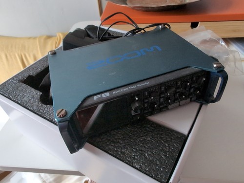 Zoom multi track field - multi-track,