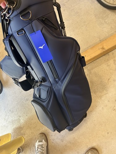 Mizuno pro golf club - pro, stand