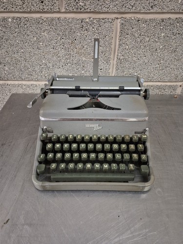 Hermes 2000 typewriter - hermes,
