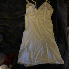 Vintage Full Slip Size 32